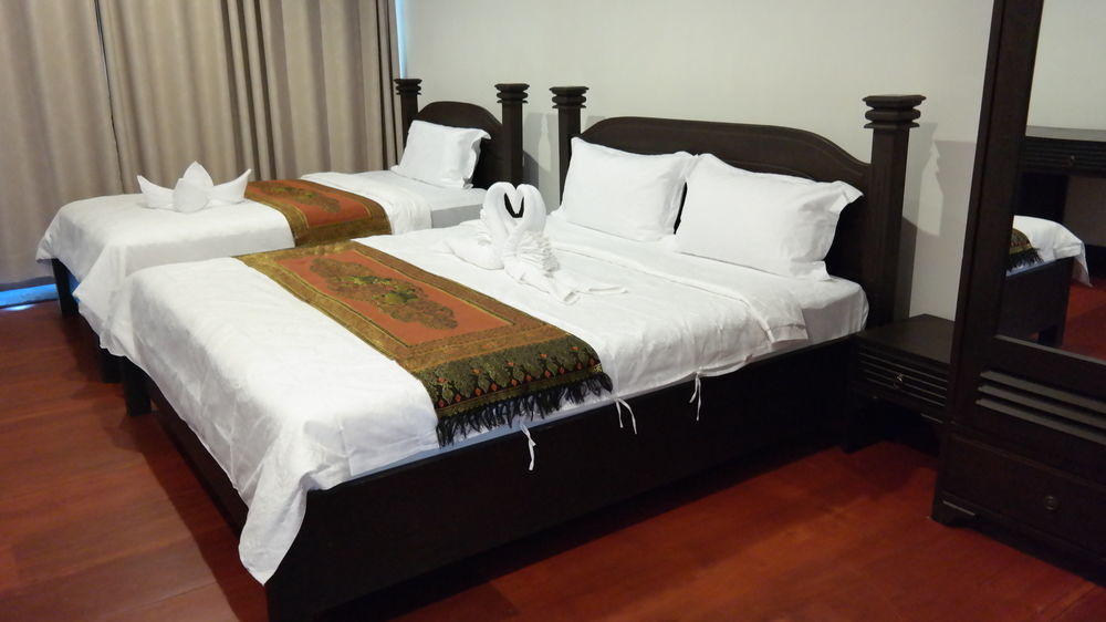 Phubachiang Golf & Resort Pakse Ngoại thất bức ảnh