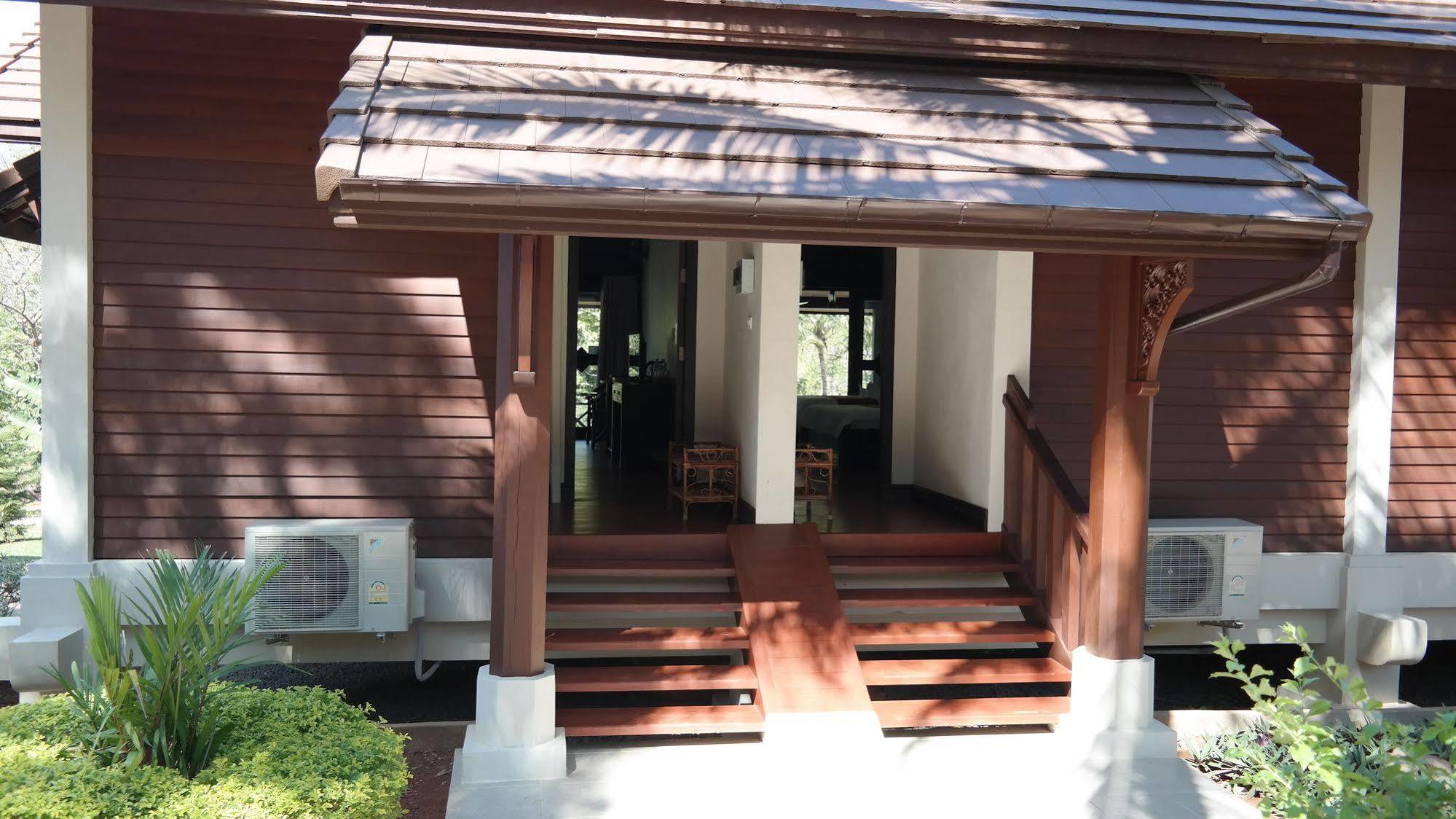 Phubachiang Golf & Resort Pakse Ngoại thất bức ảnh