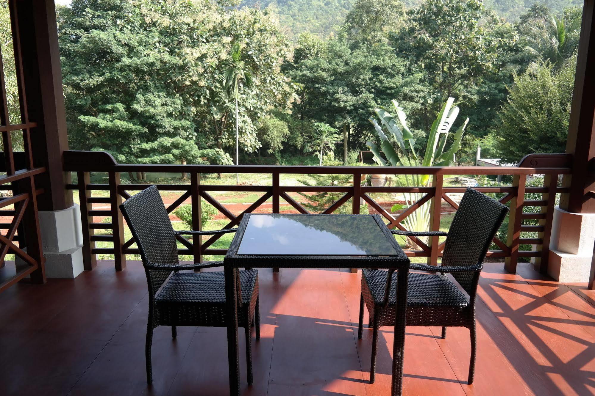 Phubachiang Golf & Resort Pakse Ngoại thất bức ảnh