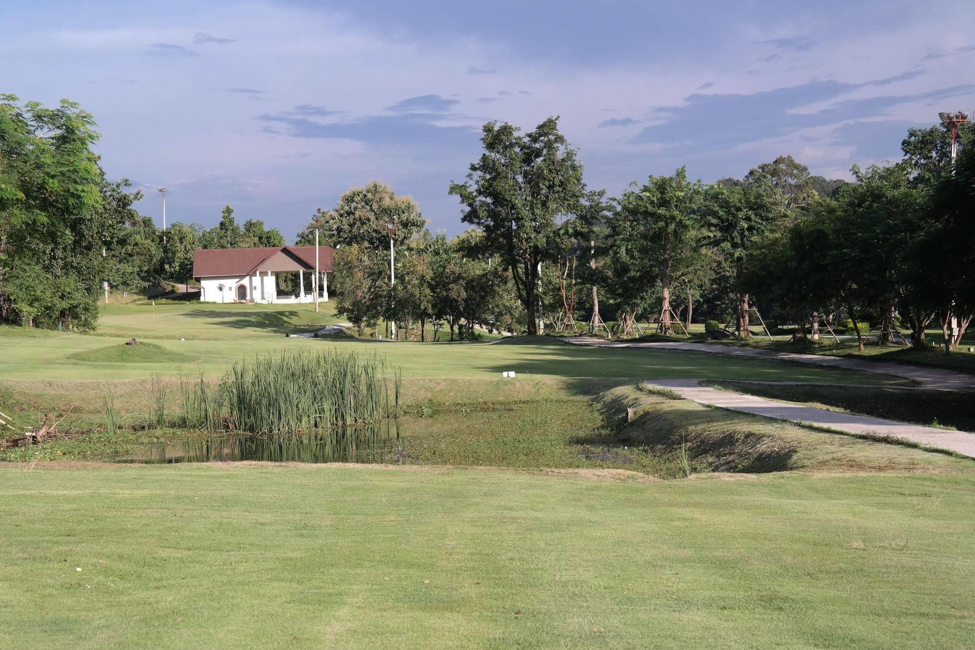 Phubachiang Golf & Resort Pakse Ngoại thất bức ảnh